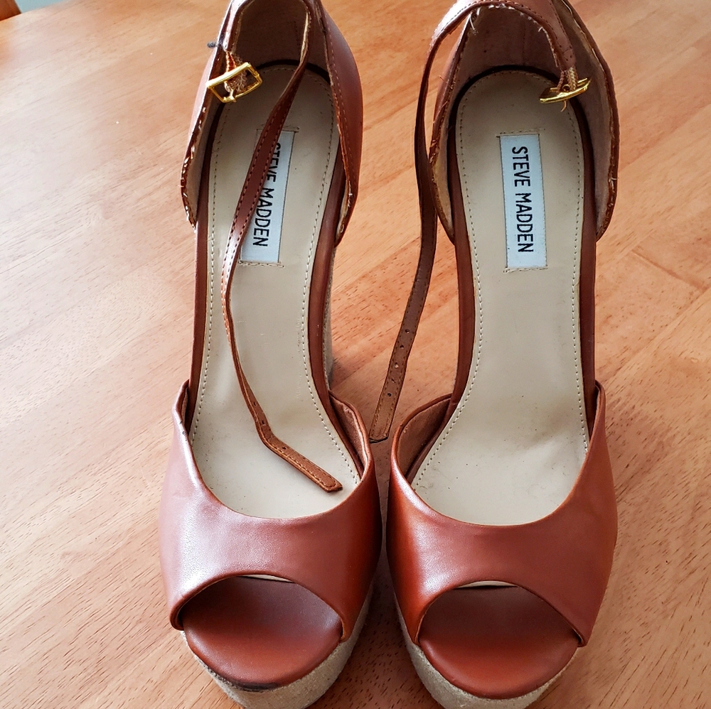 Whateva Steve Madden wedges